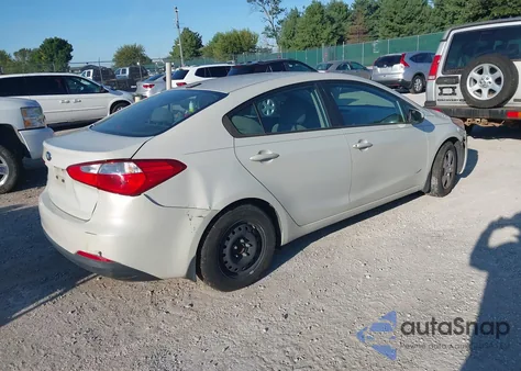2015 Kia Forte Lx z USA, uszkodzony, nr VIN KNAFK4A63F5409407